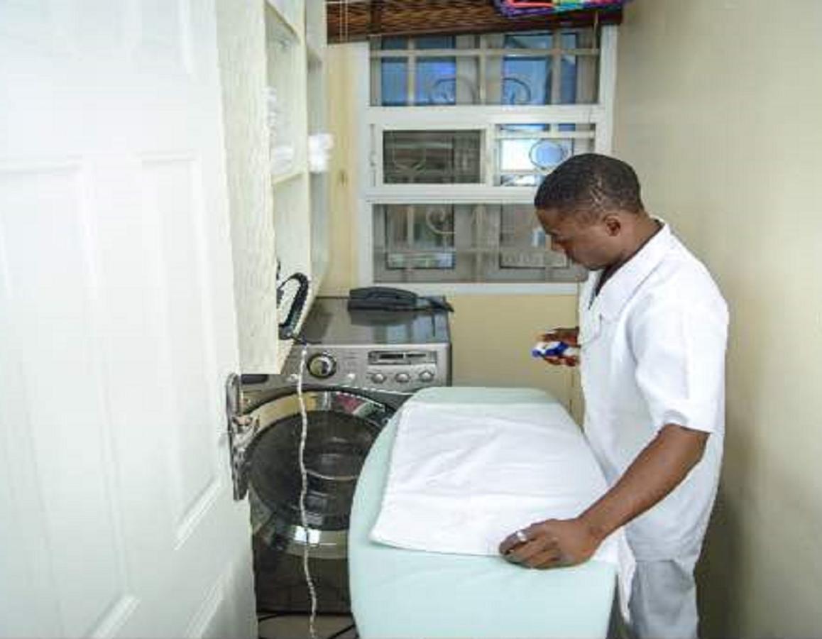 215 West Apartment Abuja Exteriör bild