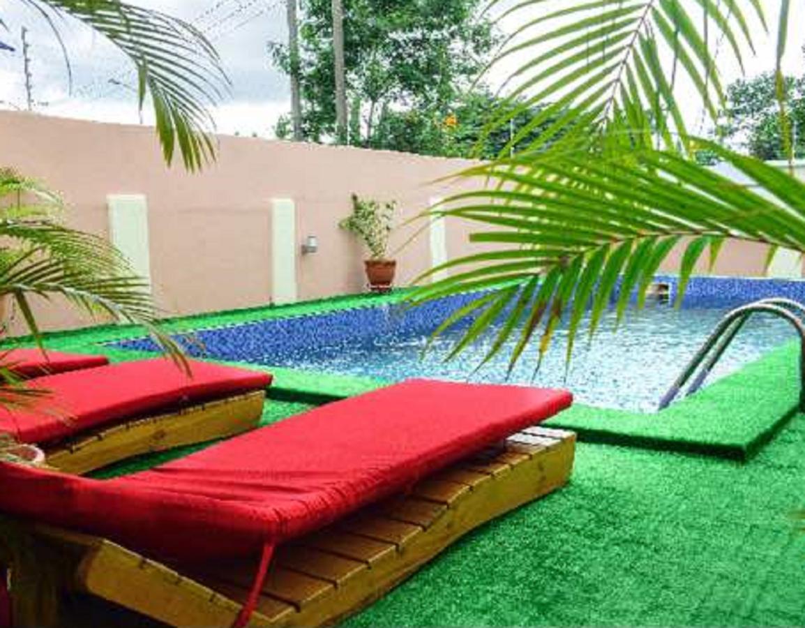 215 West Apartment Abuja Exteriör bild